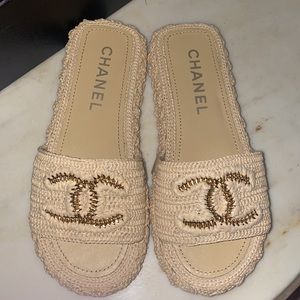Chanel beige mules slides 2021 cruise collection